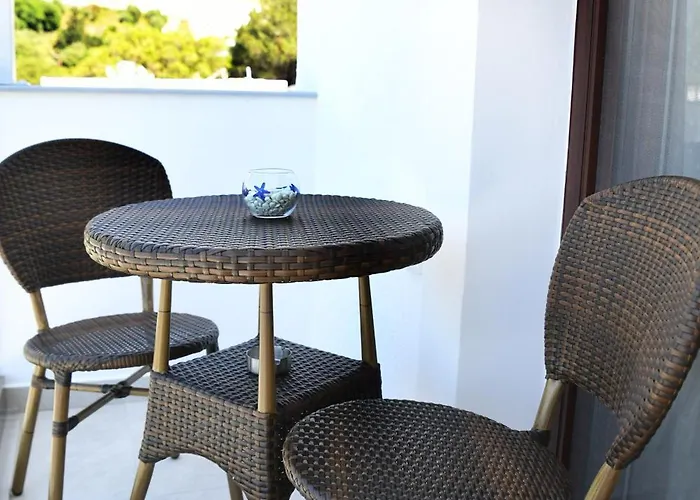 شقة Kalliria Myrties